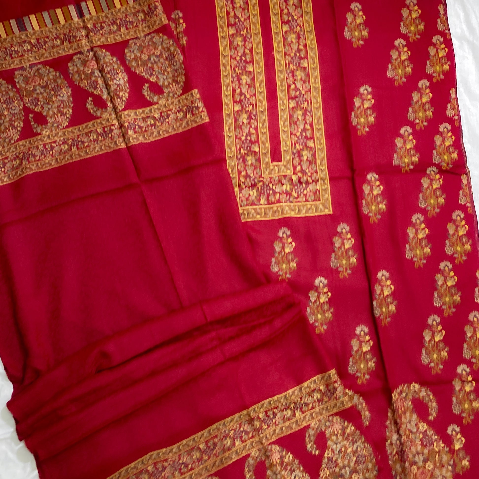 Jamawar Ambi Suit