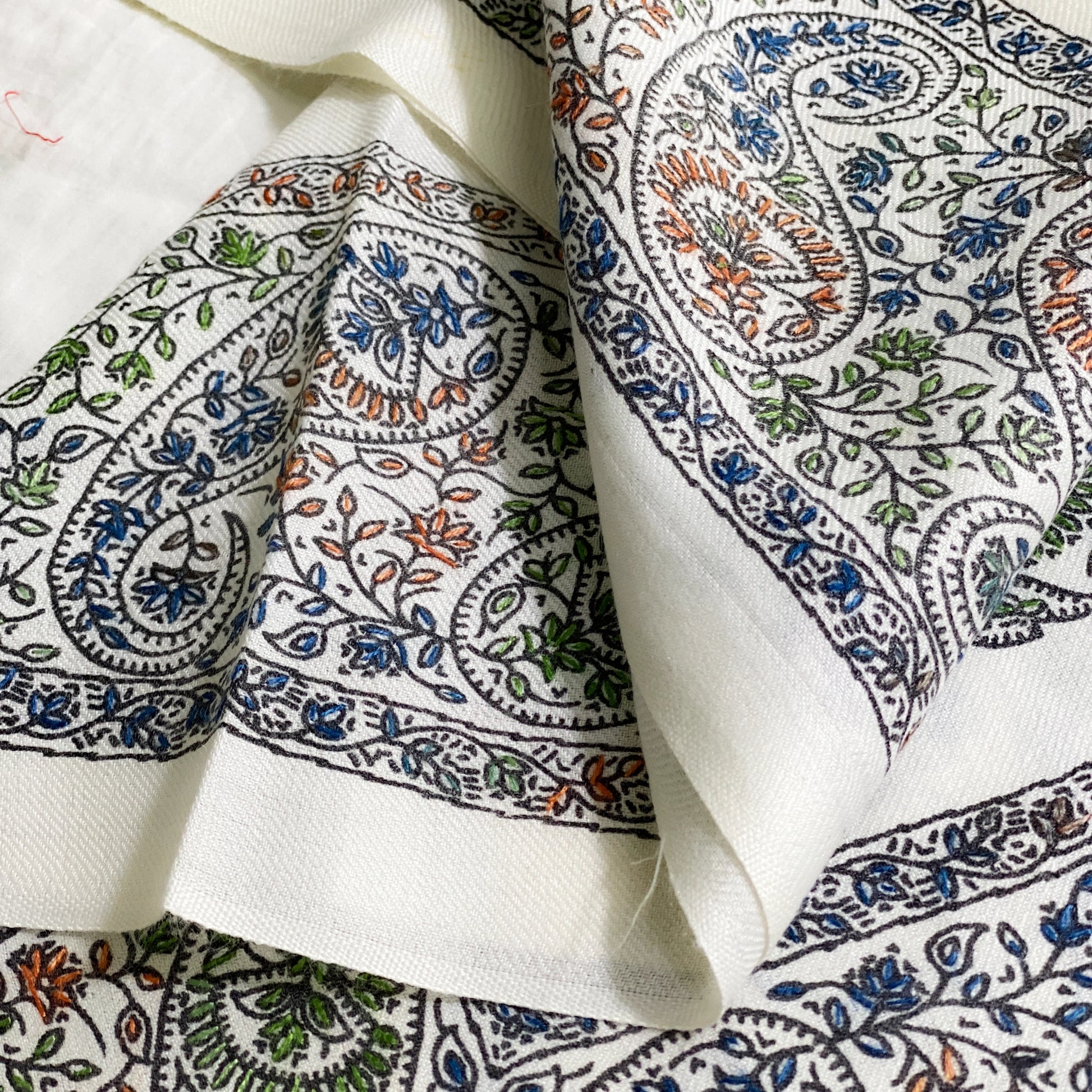Sui Kunj Border Shawl